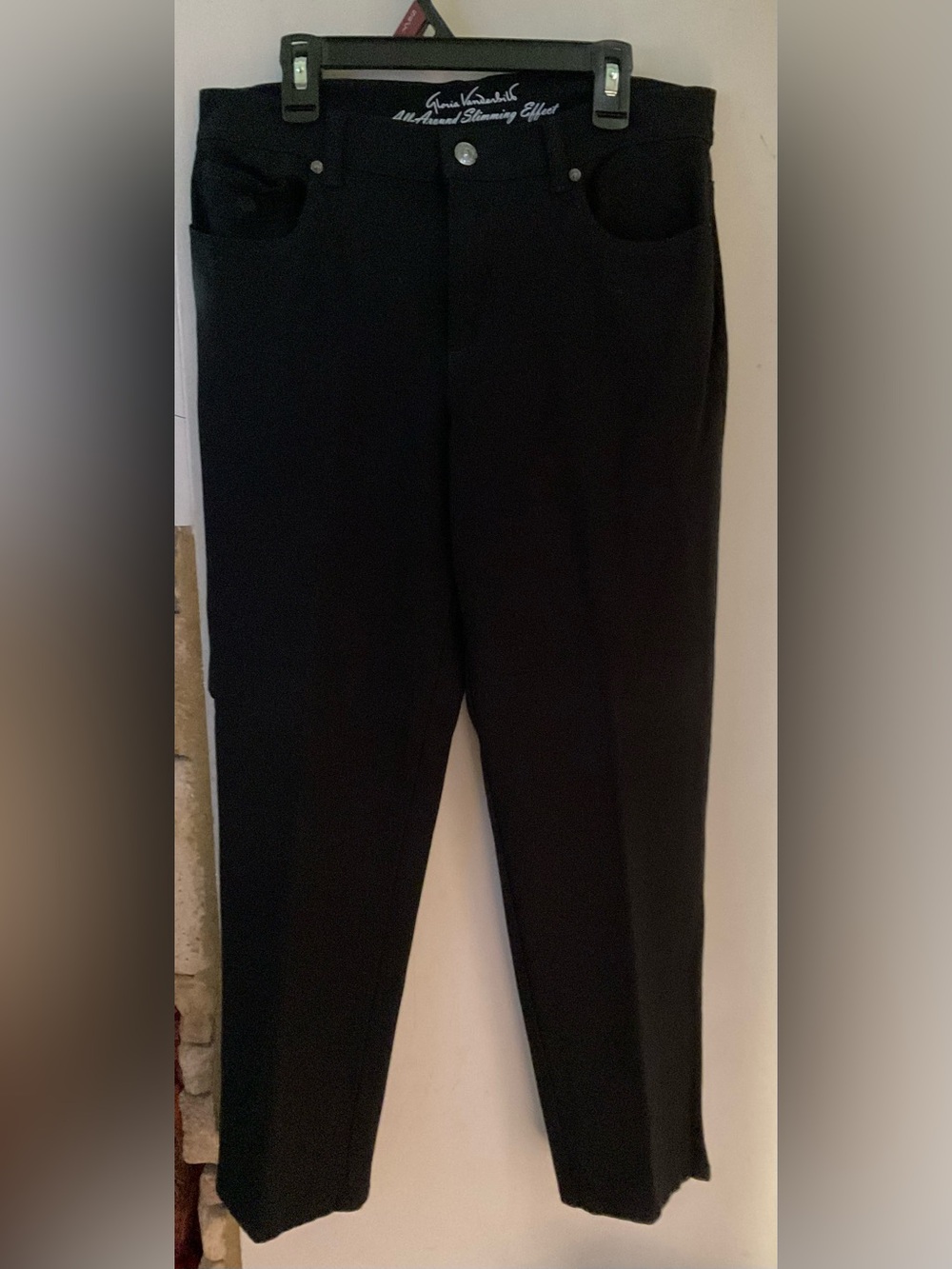 Gloria Vanderbilt Black Slimming Effect Pants